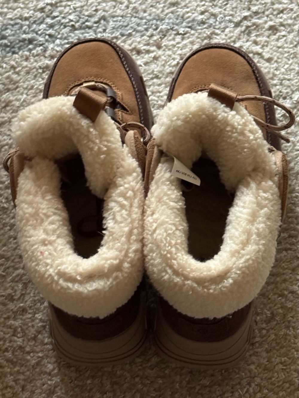 NEW UGG Terretrail Cozy Lace Waterproof Boots in Chestnut - Picture 7 of 10